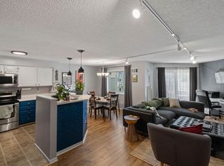 1372 Carling Dr APT 207, Saint Paul, MN 55108
