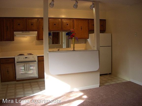 2nd image of 225 Avery Ln APT 1