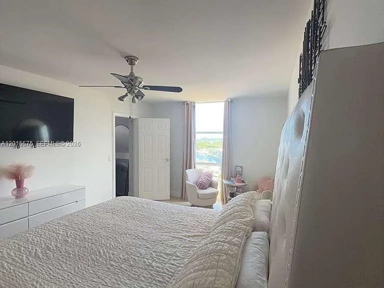 13499 Biscayne Blvd #906 — Photo 10