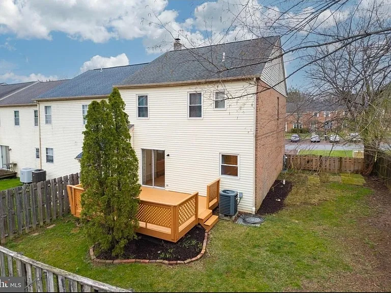 270 Grimley Rd — Photo 36