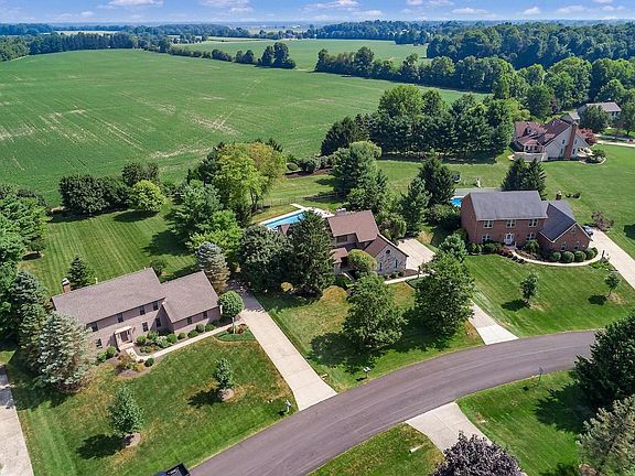 2nd image of 7726 Laurelwood Dr NW