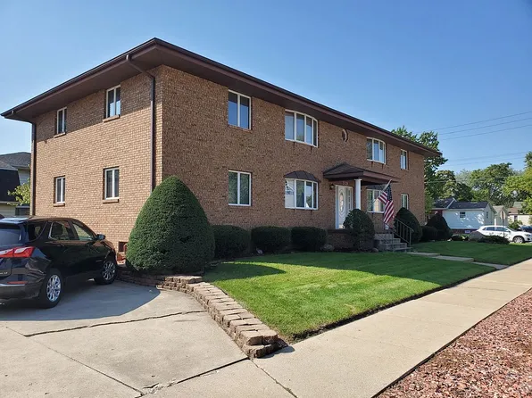 519 W Superior St, Ottawa, IL 61350