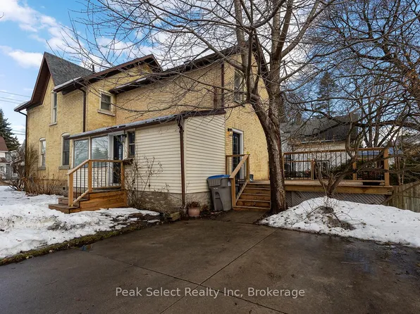 382 Queen St E, Saint Marys, ON N4X 1C5