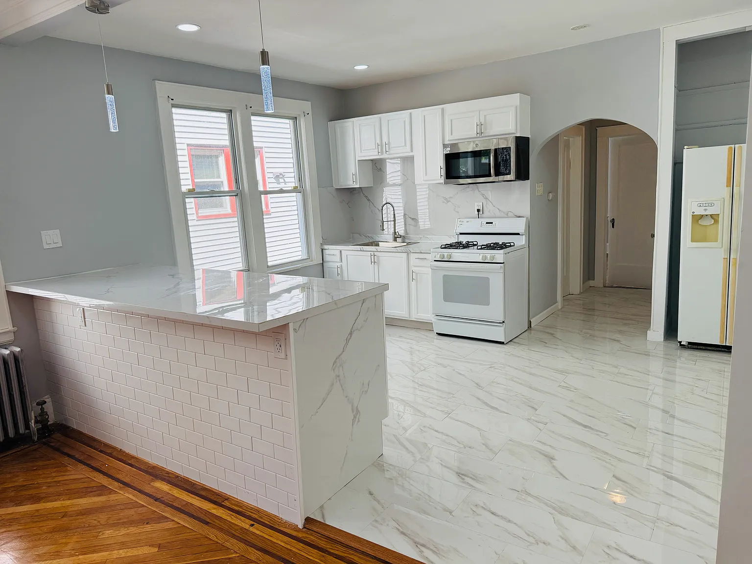 2 bed, 2174 sqft, $2,200 — Photo 3