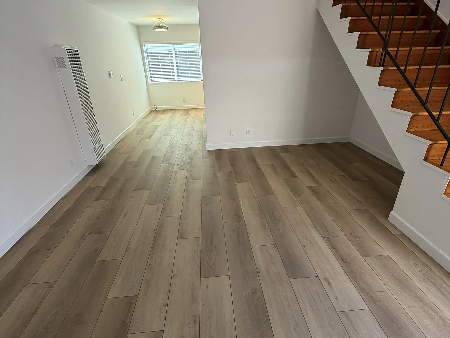 2 bed, 1.5 bath, 930 sqft, $3,990 — Photo 1