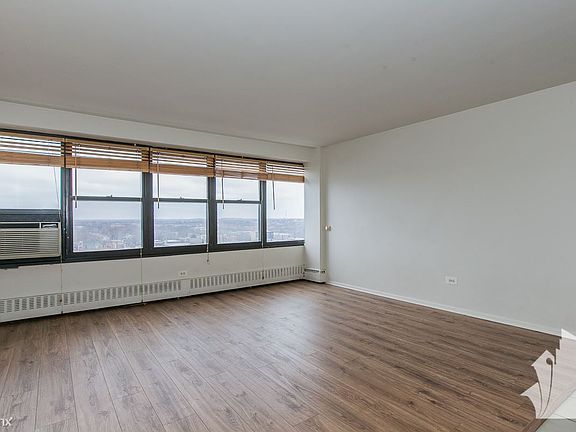 2018_04_16_6030_N_Sheridan_Unit_1505_ENHANCED_07