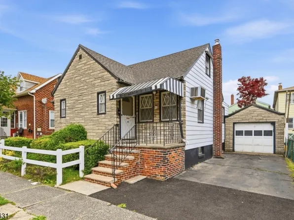 116 Hamilton Ave, Fairview Boro, NJ 07022