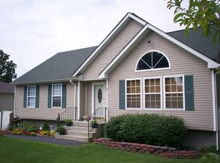 16 Propose Rd #1, Shirley, NY 11967