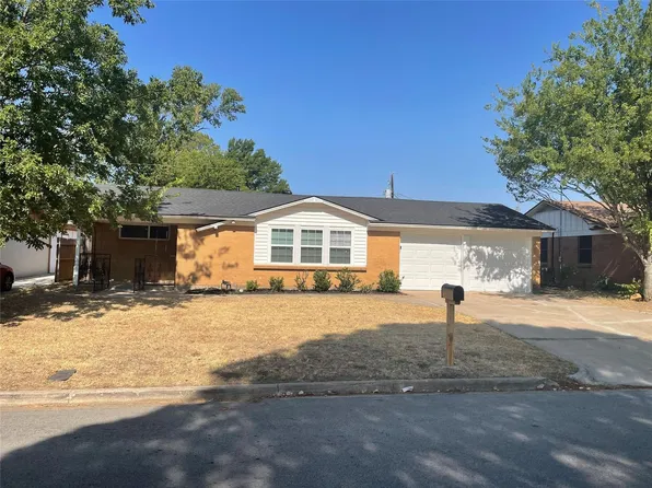 1225 Norwood Dr, Hurst, TX 76053
