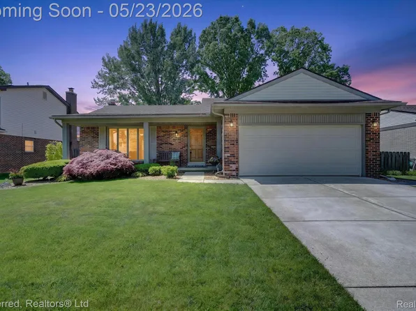 44181 Cranberry Dr, Canton, MI 48187