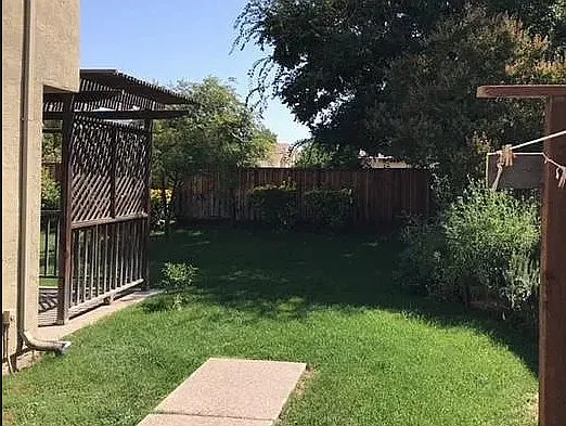 3080 Garden Ln — Photo 8