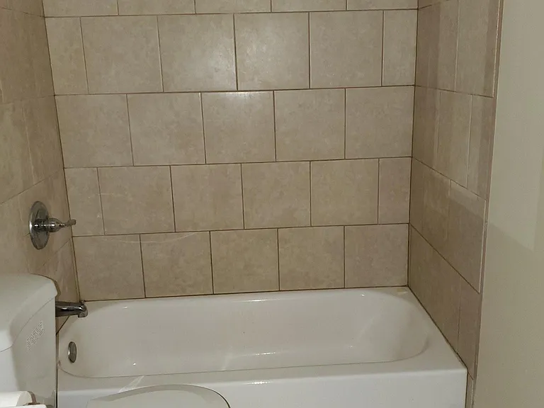 6127 N Whitham Dr #6 — Photo 6