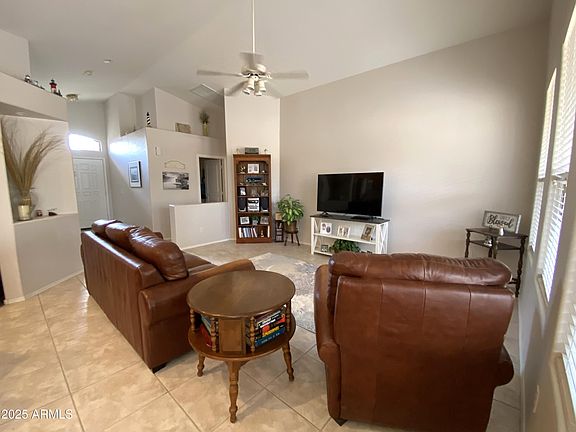 3rd image of 6432 W VILLA LINDA Drive