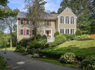38 Boardman Ln, South Hamilton, MA 01982
