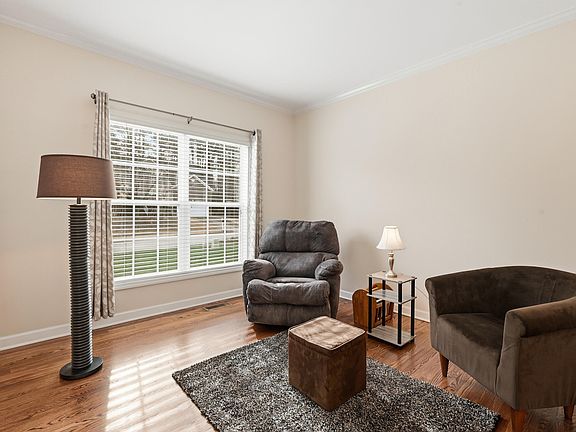 2nd image of 4012 Winecott Dr