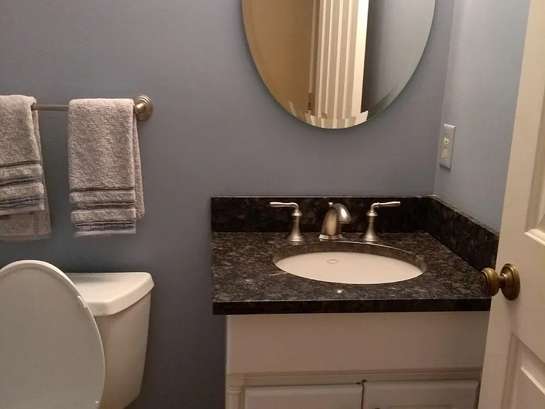 1/2 bath