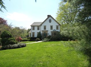 15 Stroll Rock Cmn, Fairfield, CT 06824