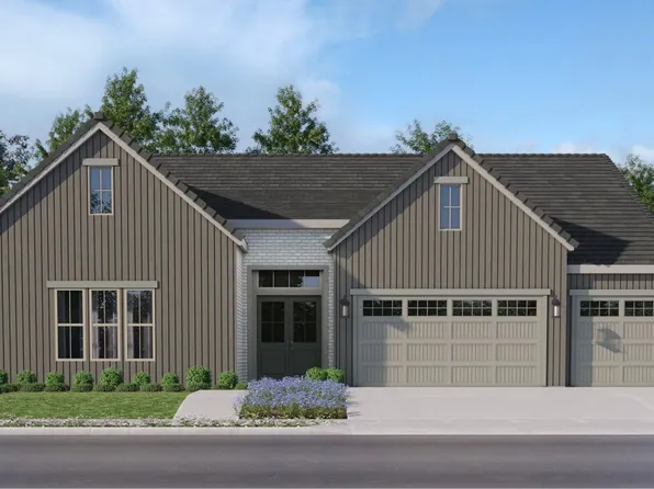 2077 N Marion Ave, Clovis, CA 93619