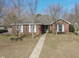 19905 Southfield Dr, Robertsdale, AL 36567