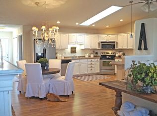 1112 Lakota Ln, Bismarck, ND 58504