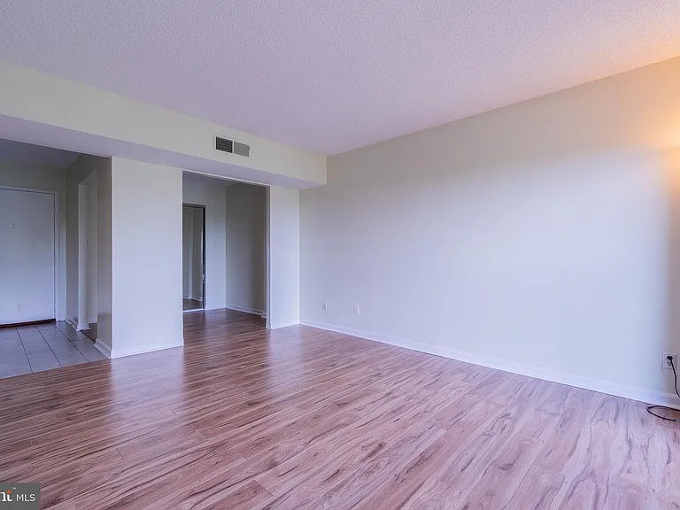 805 N Howard St #438 — Photo 11
