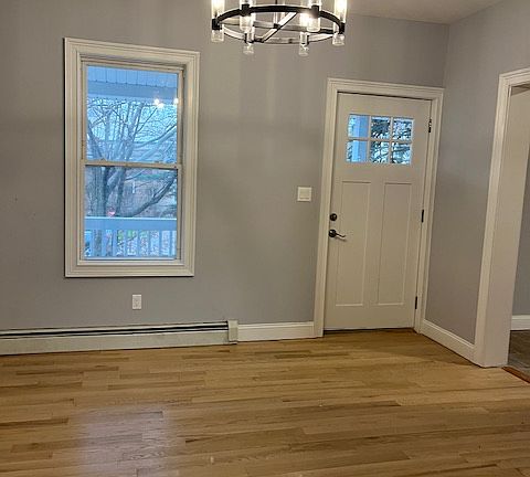 3rd image of 179 Paris Ave Floor 1