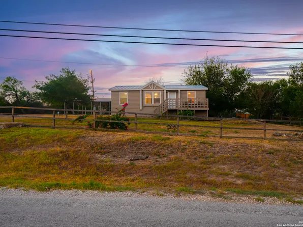 161 CR 5634, Castroville, TX 78009