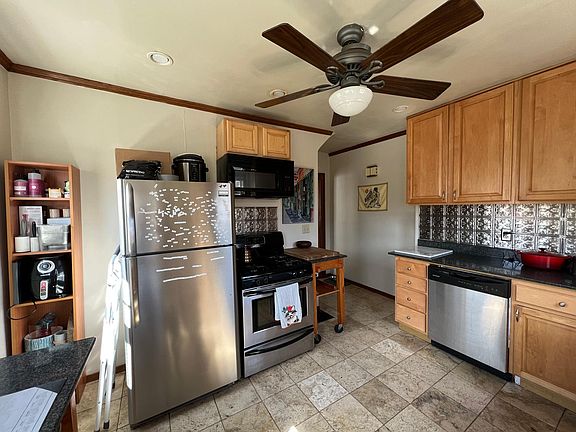 5th image of 2788 Indianola Ave