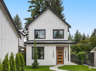 13035 NE 104th St, Kirkland, WA
