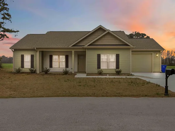 404 S Eastwood Dr, Benson, NC 27504