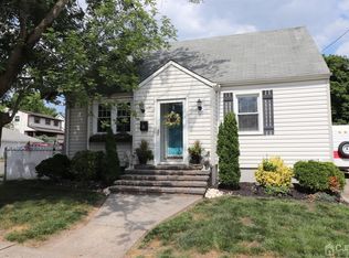 98 Liberty St, Woodbridge, NJ 08863