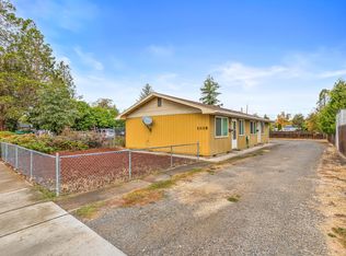 1028 W 11th St, Medford, OR