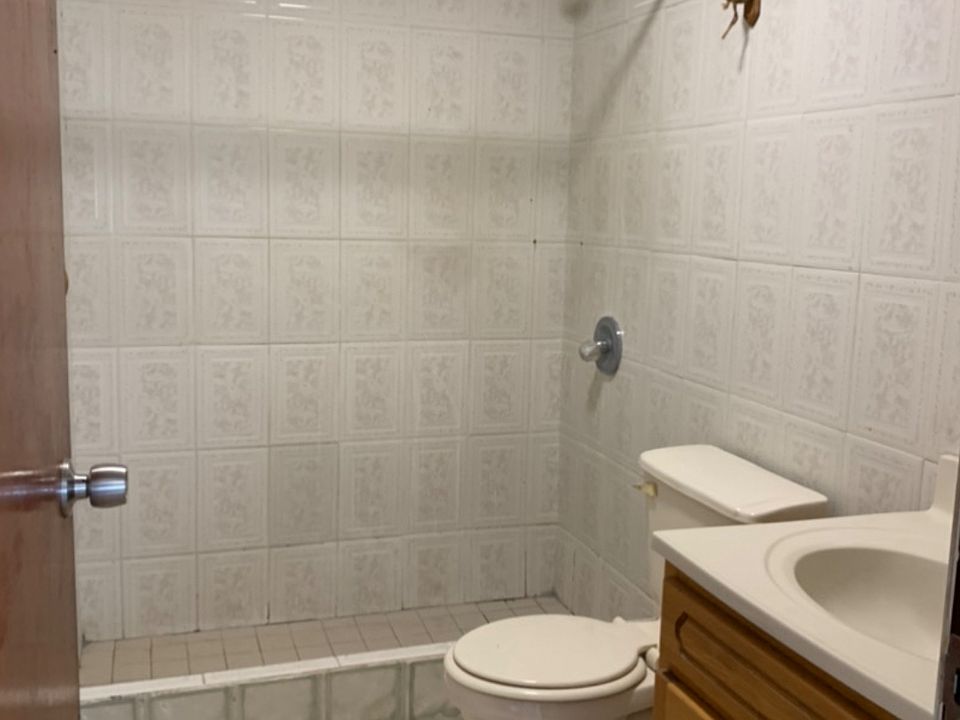 2nd image of 283 Calle Duffaut #44A
