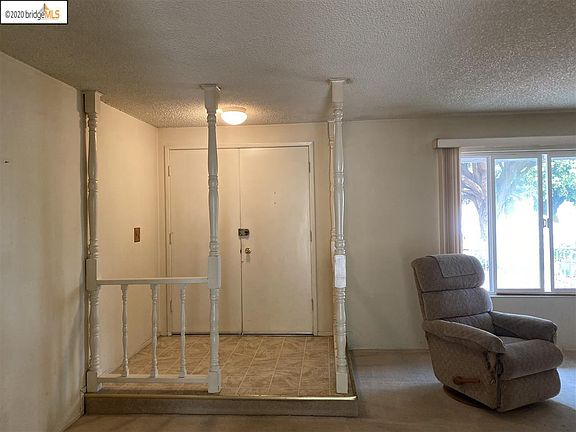 4th image of 3008 San Andreas Dr