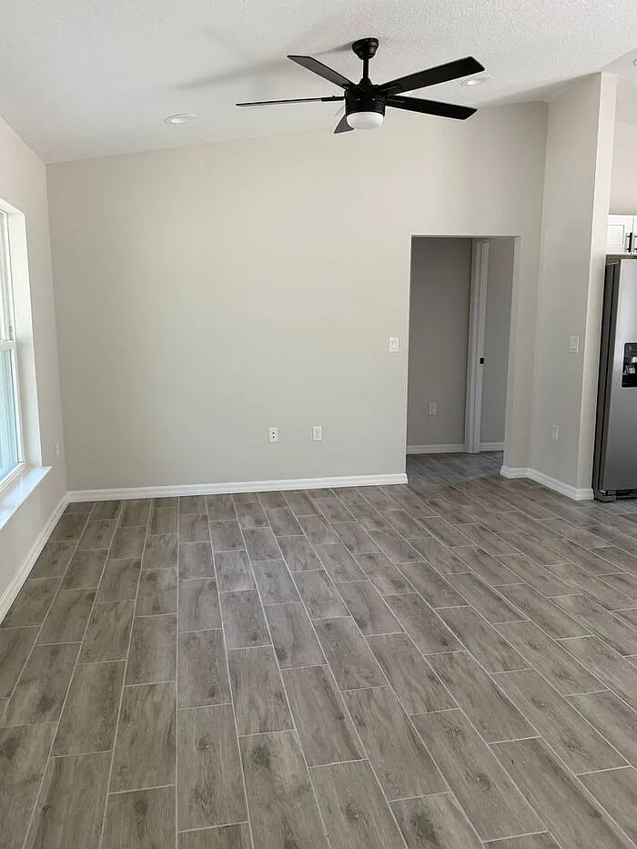 3 bed, 2.0 bath, 1263 sqft, $1,795 — Photo 3