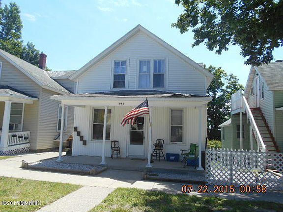 3rd image of 504 E Danaher St