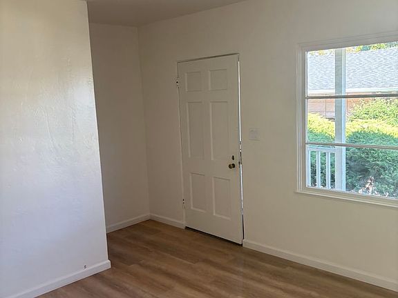 5th image of 234 High St #8