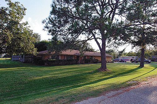 1st image of 1613 Dick Bay Dr