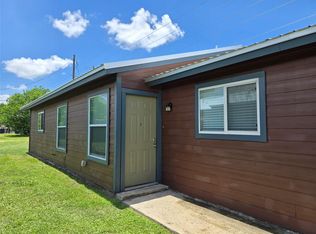502 Sturgis St #B, Taylor, TX 76574