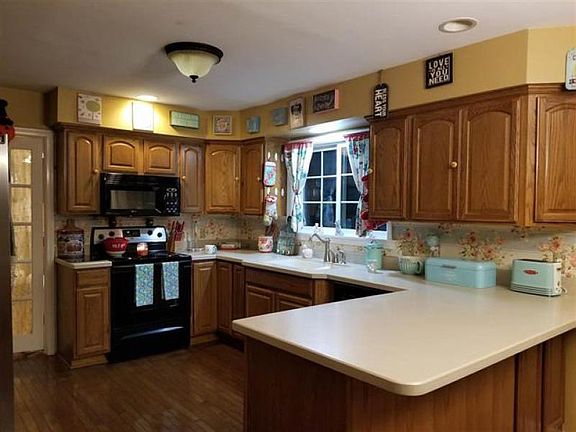 4th image of 5310 Overhill Dr