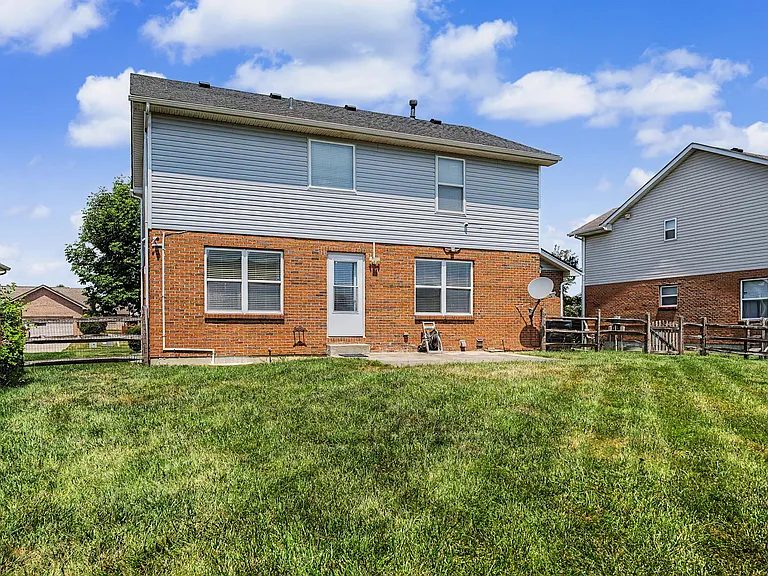 7973 Seabury Ct — Photo 50