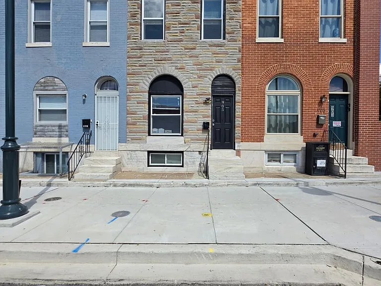 905 N Patterson Park Ave — Photo 1