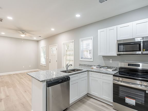 5th image of 535 Virginia St #B