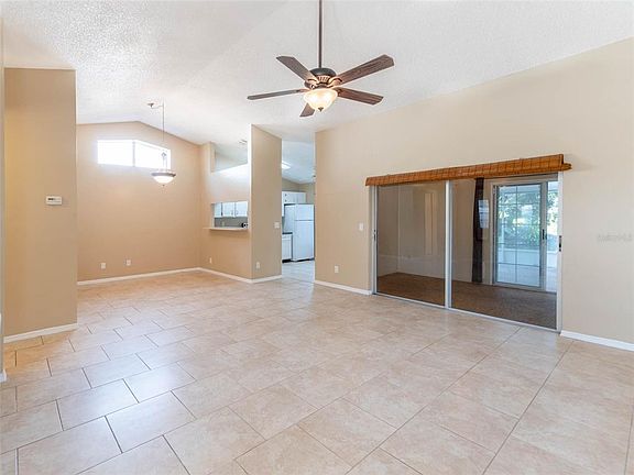 3rd image of 13335 Laraway Dr