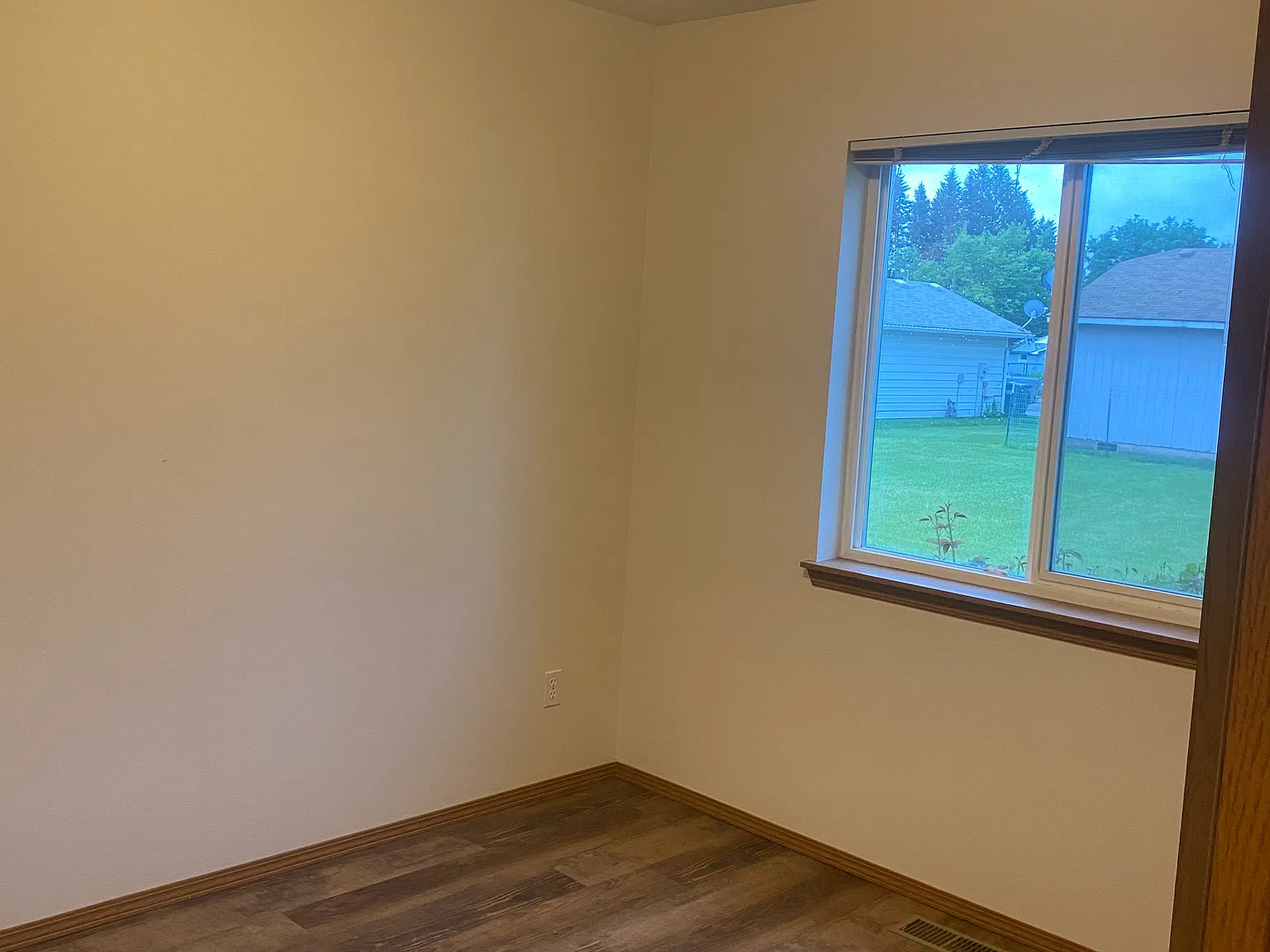 2 bed, 1000 sqft, $1,500 — Photo 4