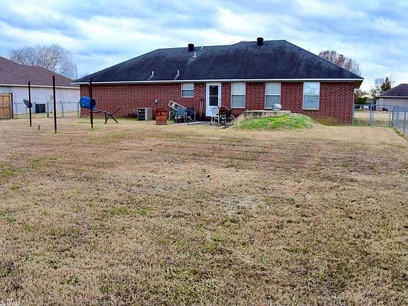4th image of 25 Preston Ln