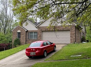 2575 Gallia Dr, Cincinnati, OH 45233