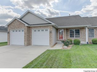 613 Heathrow Ln, Rochester, IL 62563