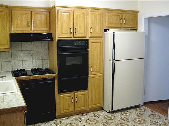 5th image of 3751 Curry St