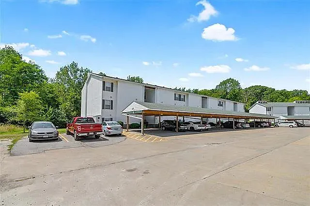 2 bed, 2.0 bath, 928 sqft, $1,225 — Photo 2